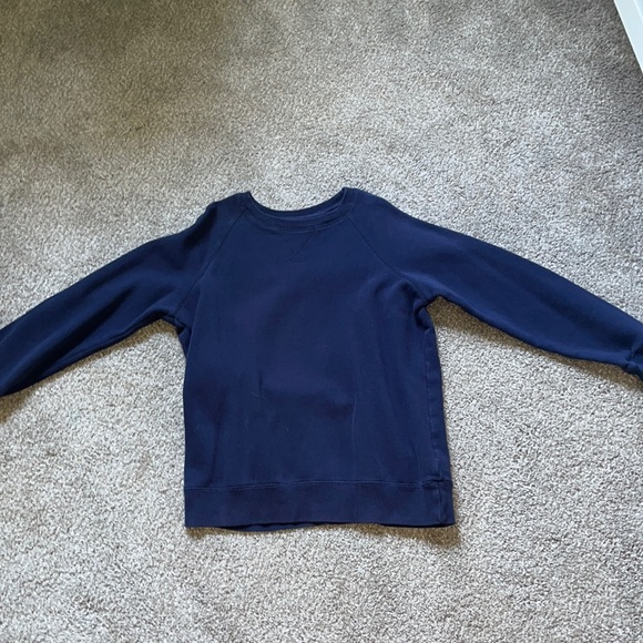 Navy blue crew neck never worn. - Picture 1 of 3
